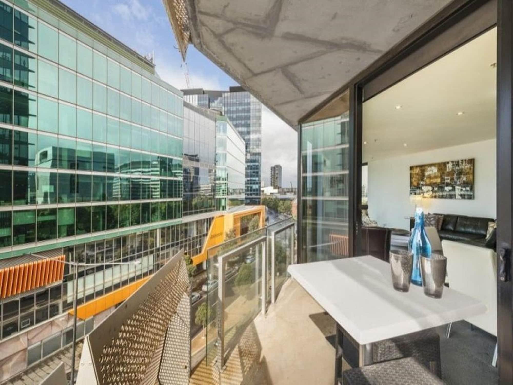 Docklands Executive -