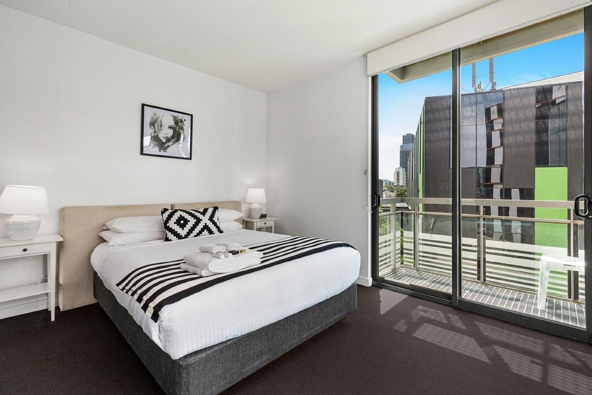 Docklands Private Collection - Harbour Aparthotel 4*