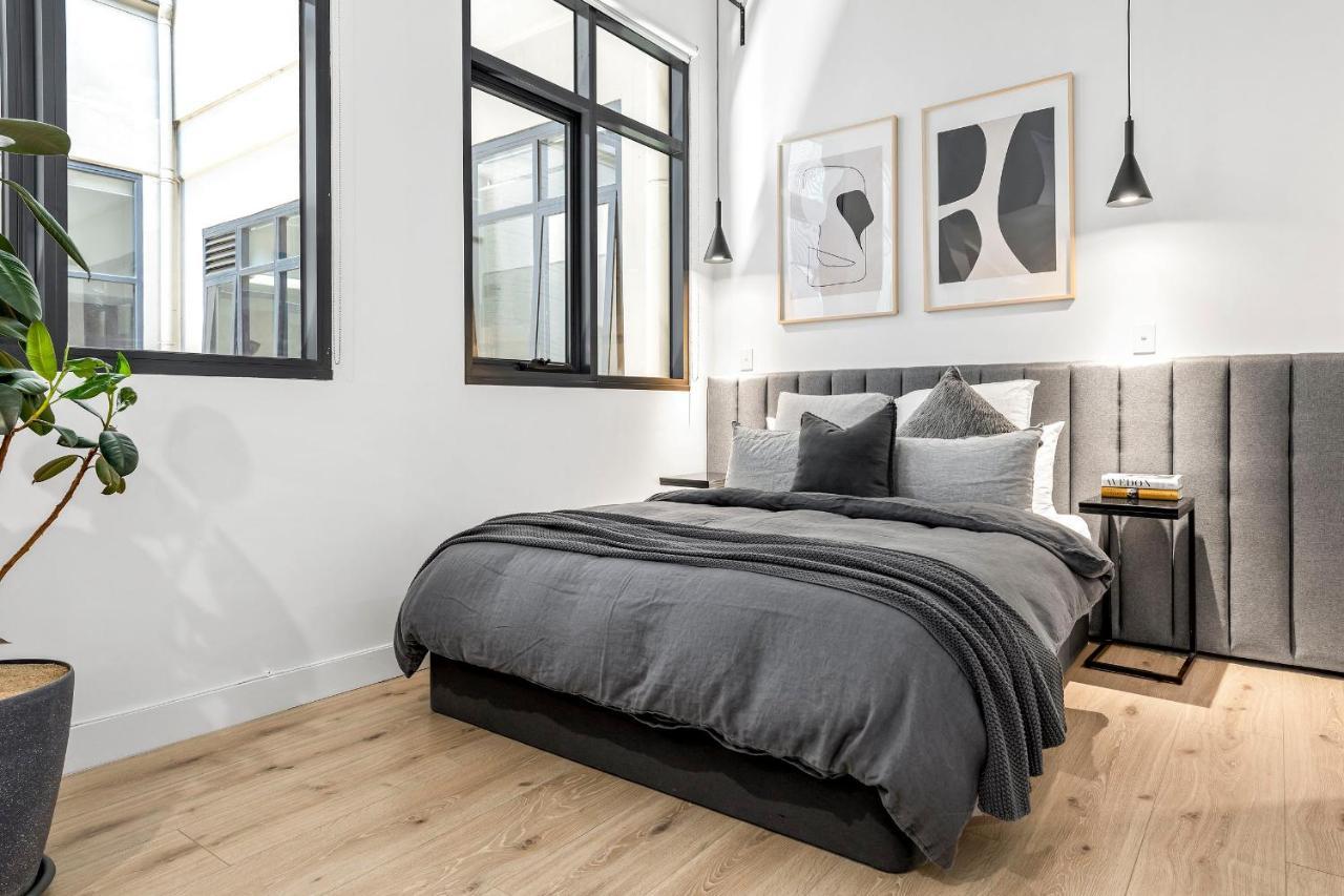 Luxuria - Bourke Apartment