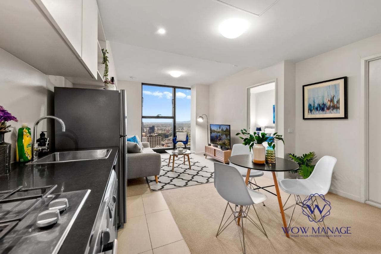 Apartment Wow On Collins *