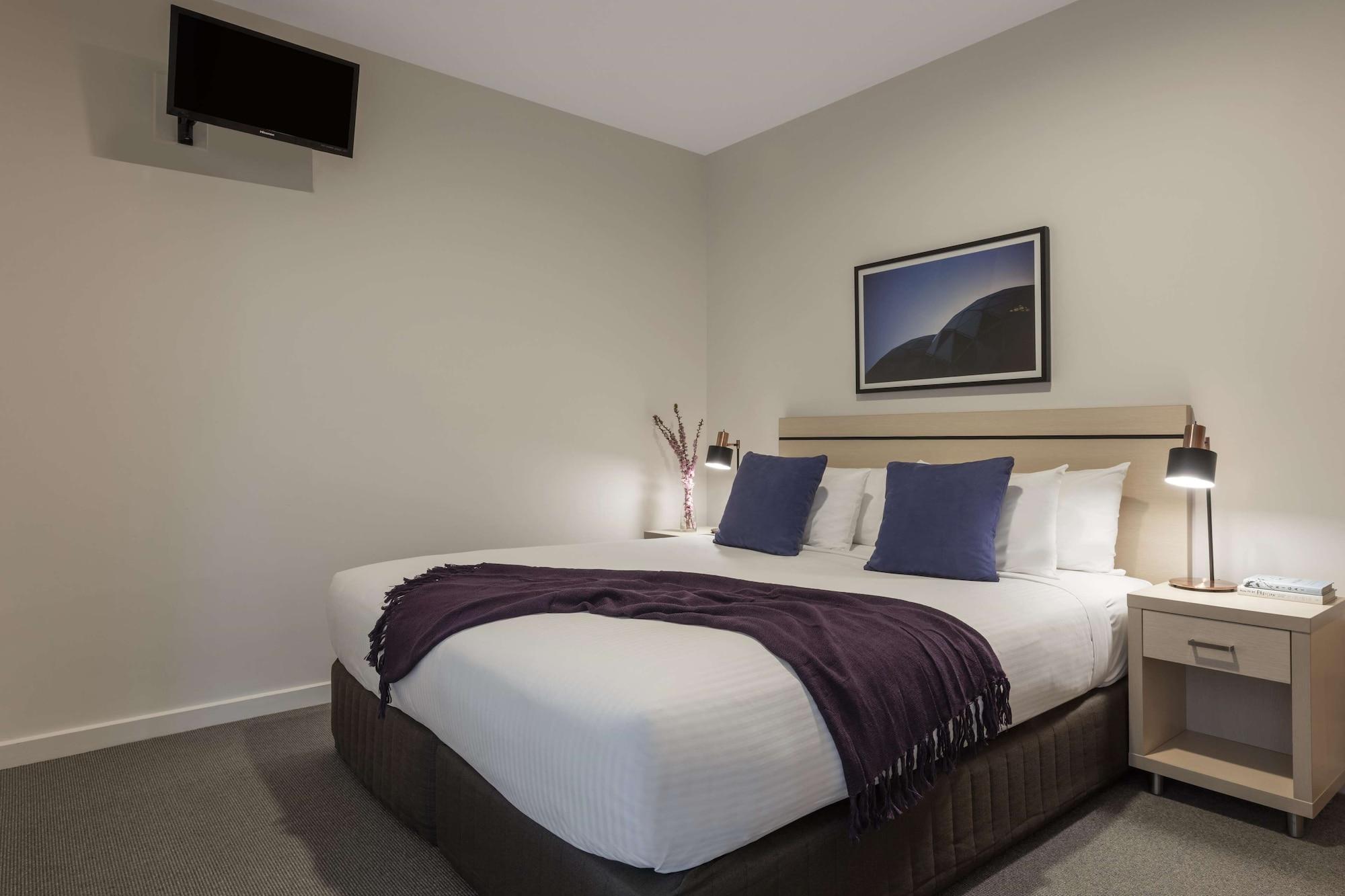 Oaks On Market Aparthotel