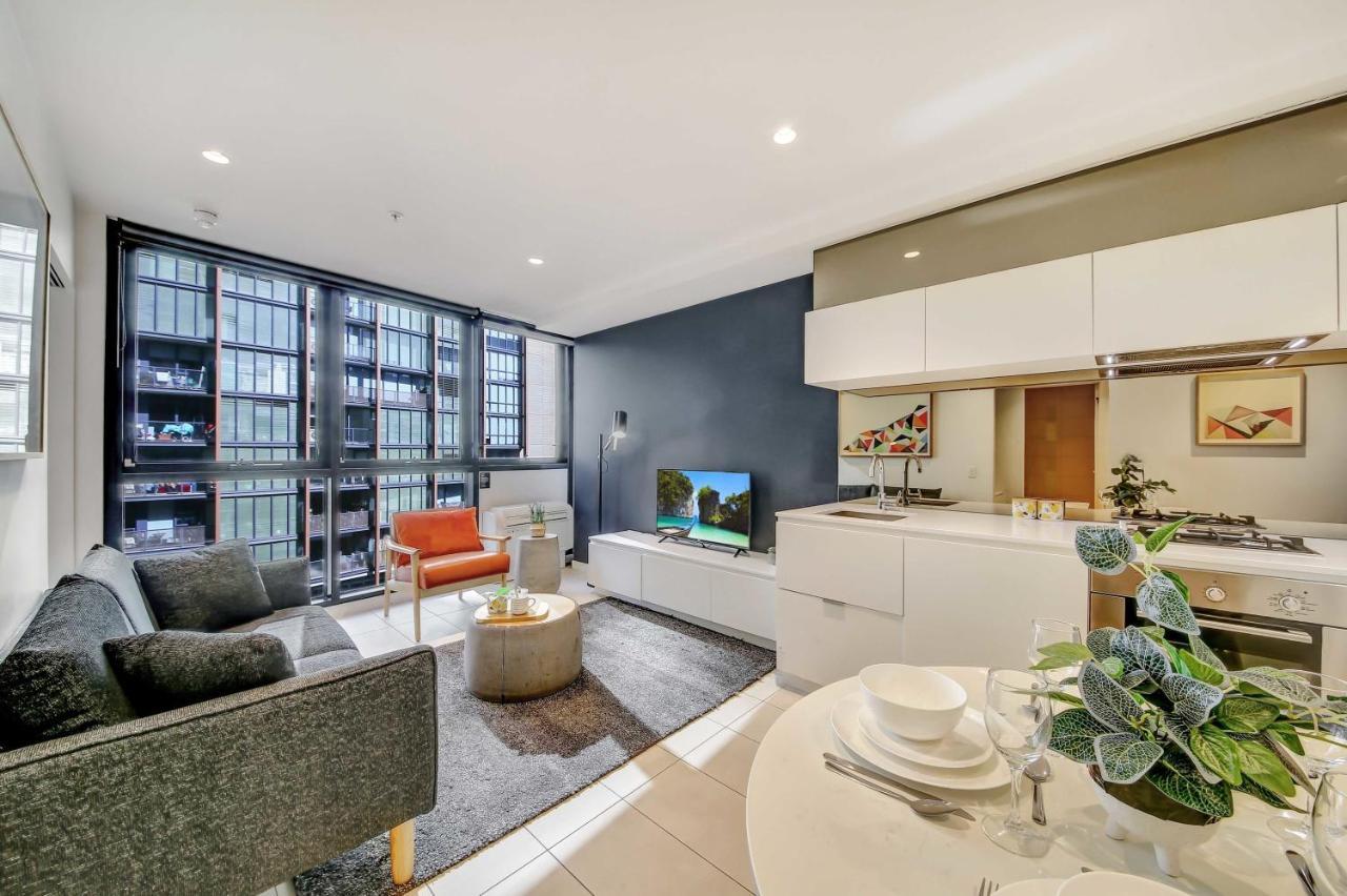 A Cozy & Stylish 2br Apt Near Crown And Southern Cross Melbourne