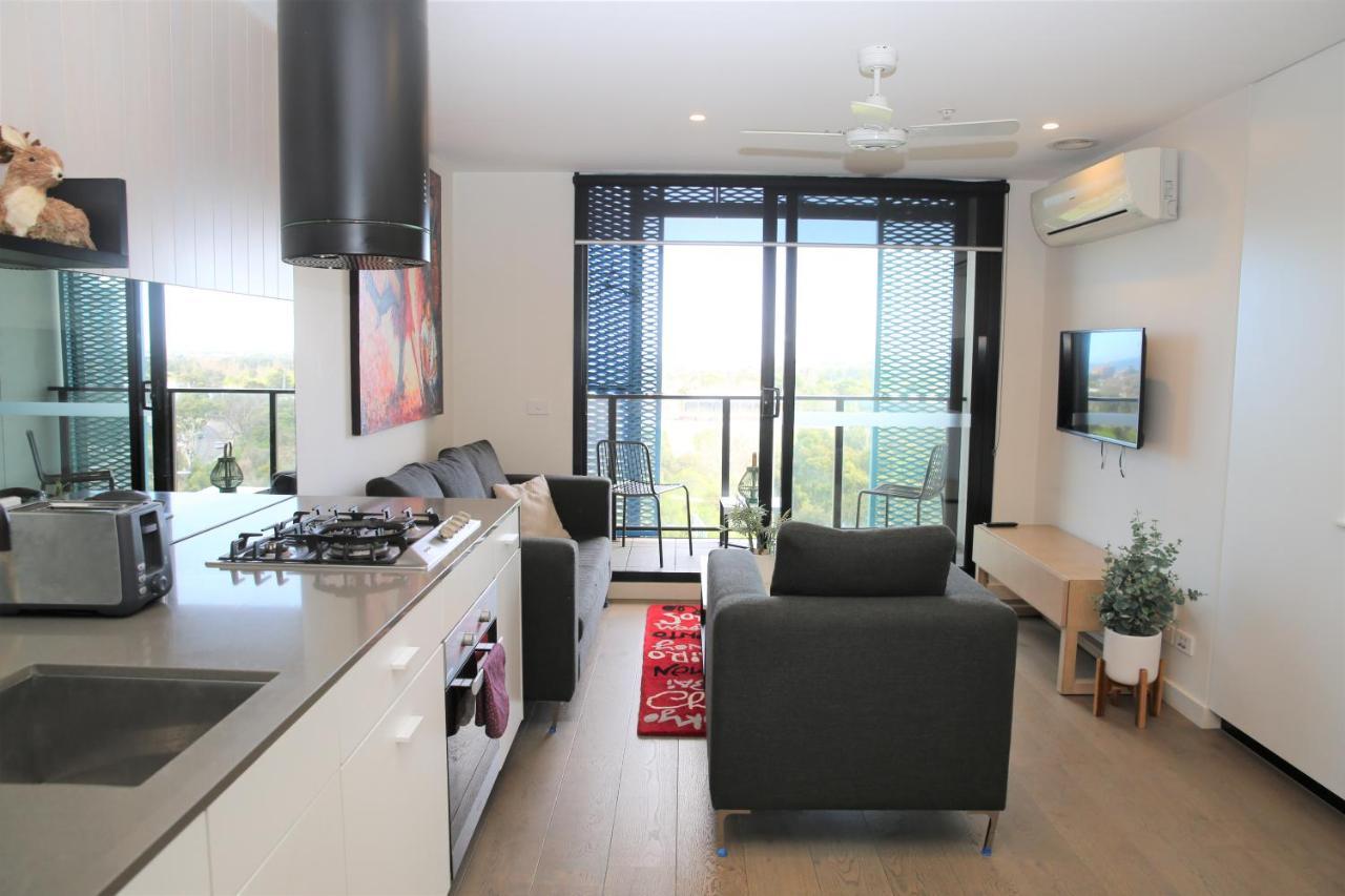 The Icon Building; 7th Floor 2bd 2bath