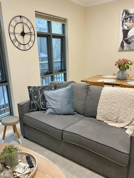 Morgan Place: Cbd On Flinders Lane Apartment *