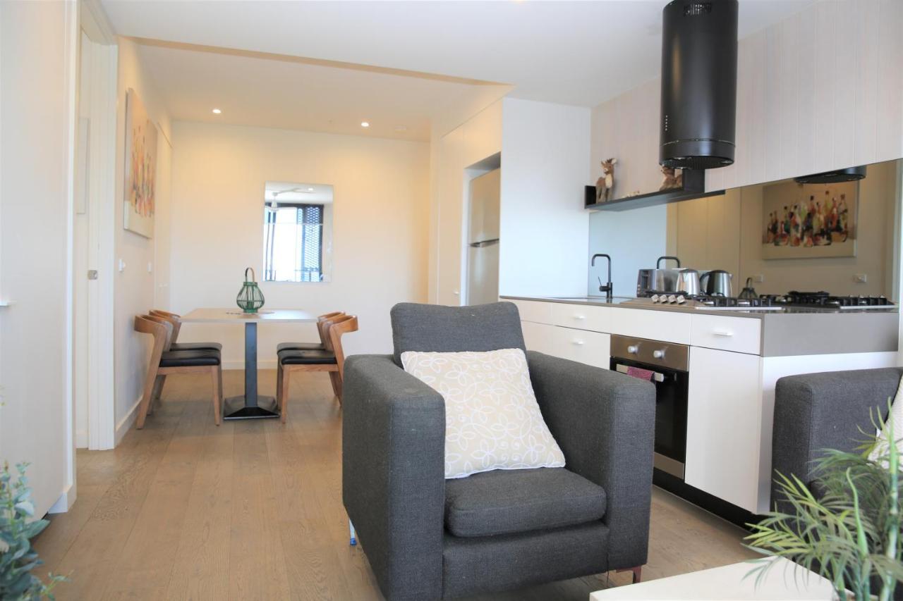 The Icon Building; 7th Floor 2bd 2bath Apartment Melbourne