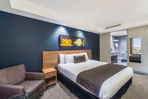 Mantra Airport 4* Melbourne