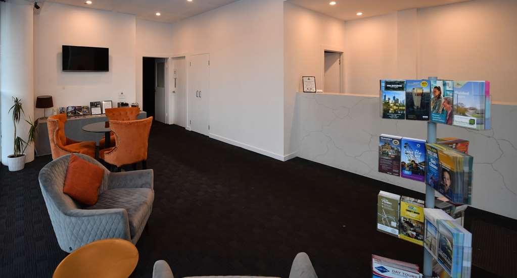 St Kilda Aparthotel 4*
