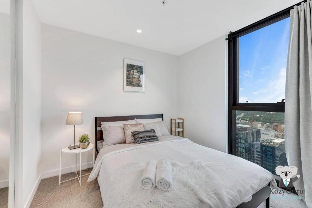 Kozyguru Eq Tower 1 Bedroom With Skyline View- Vme127 Melbourne