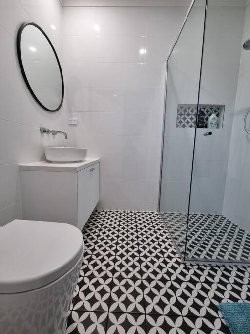 Apartment Spacious Modern - St Kilda East