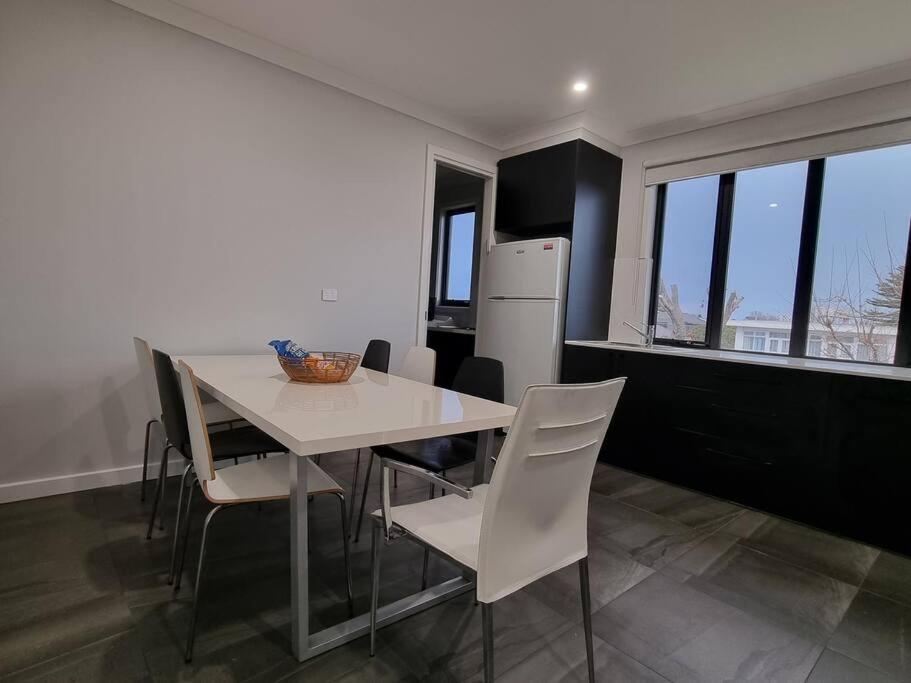 Spacious Modern - St Kilda East Apartment Melbourne