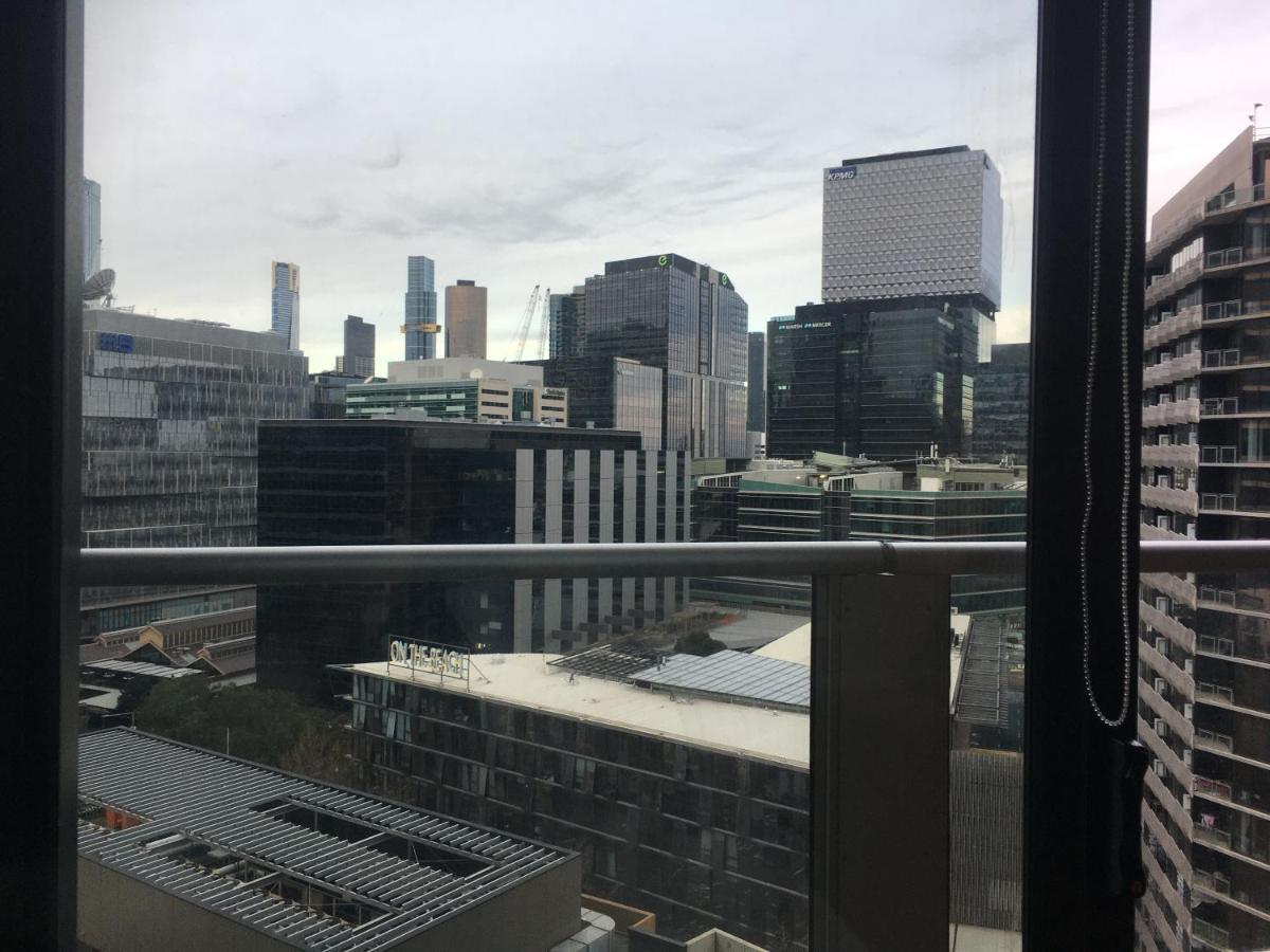 Victoria Point Apartment Melbourne