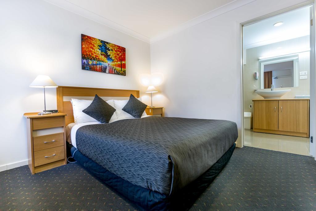 Melbourne's Princes Park Motel 4*