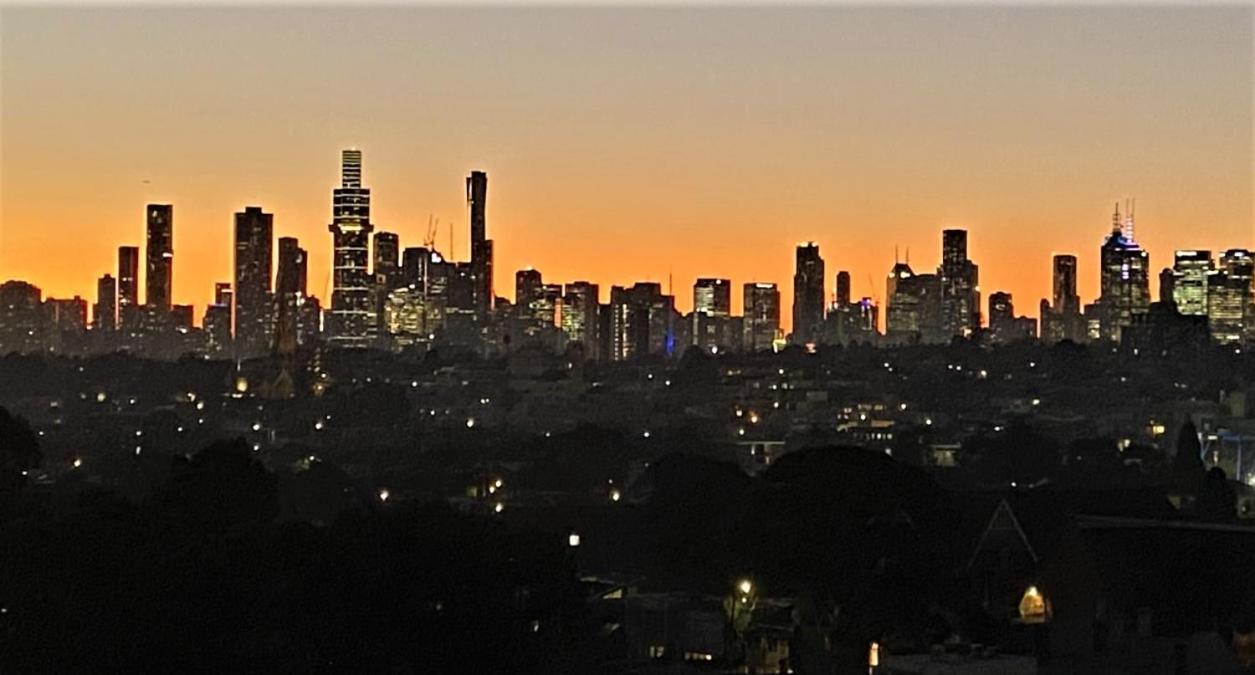 Luxurious With Views, Free Parking On Premises & Wi Fi Melbourne