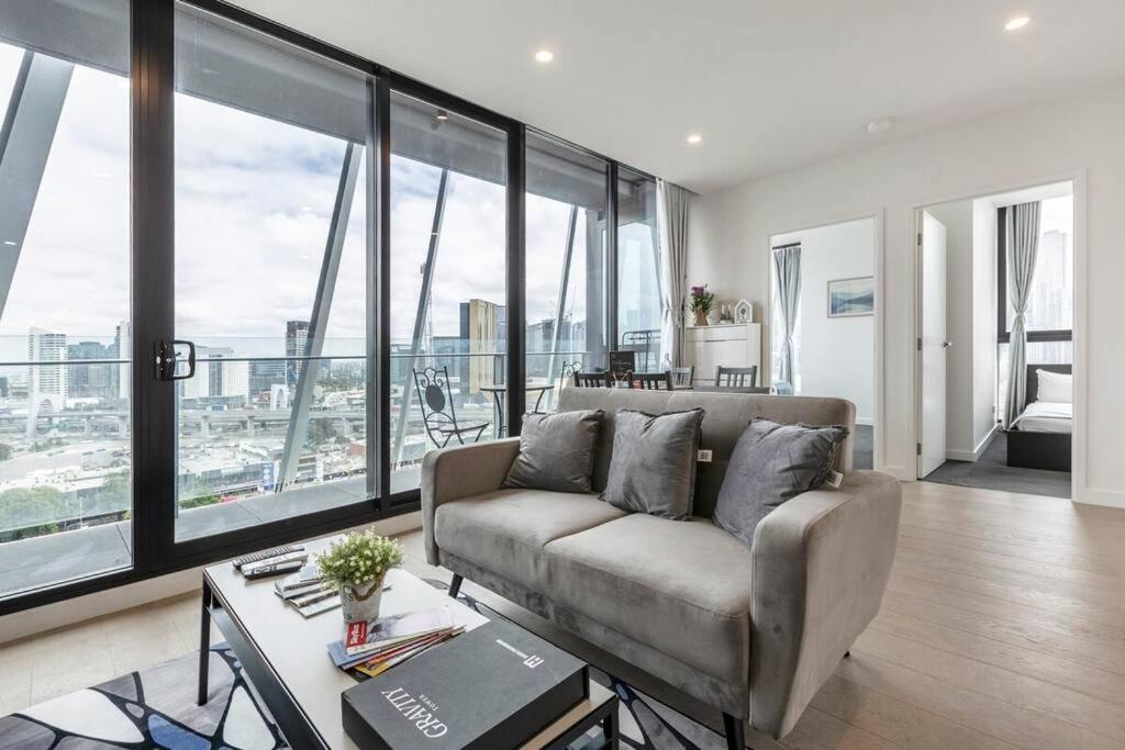 Modern 2 Beds With Amazing View Apartment