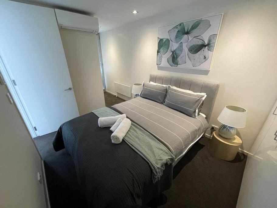 Brunswick Hill @ 3056 Apartment