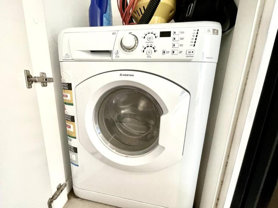 Apartment 1 Bedroom Modern Near Crown And Cbd *
