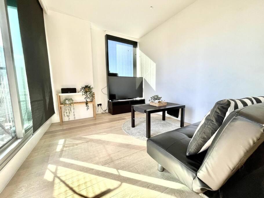 Apartment 1 Bedroom Modern Near Crown And Cbd Melbourne