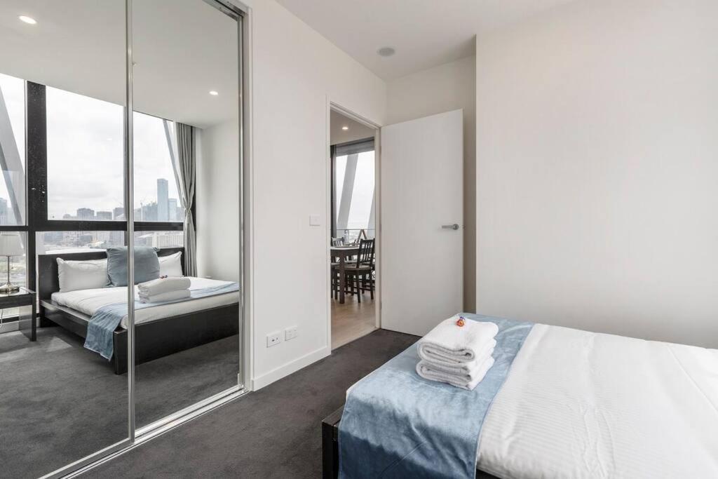 Modern 2 Beds With Amazing View * Melbourne