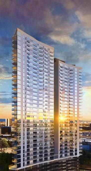 1 Bedroom Modern Near Crown And Cbd Apartment *