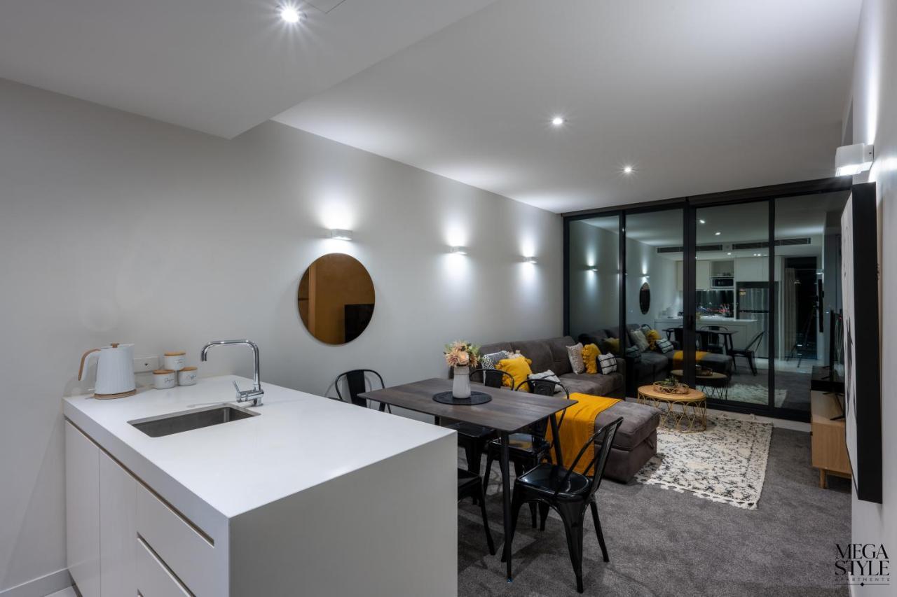 Mega Style Flinders St Apartment Melbourne