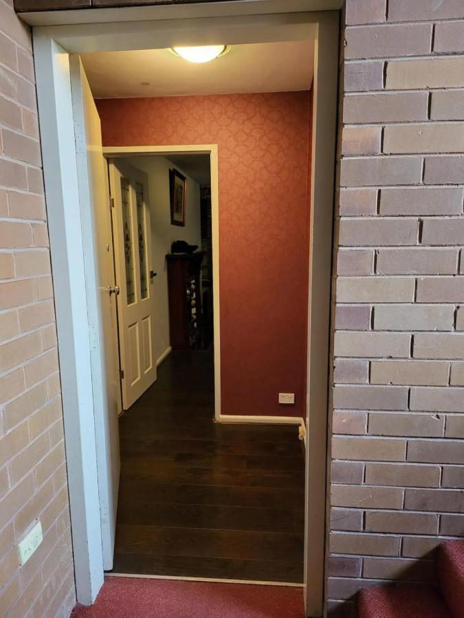 Homely 1 Bedroom Retreat In South Yarra With Balcony Melbourne