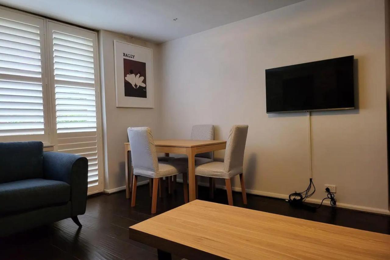 Apartment Homely 1 Bedroom Retreat In South Yarra With Balcony
