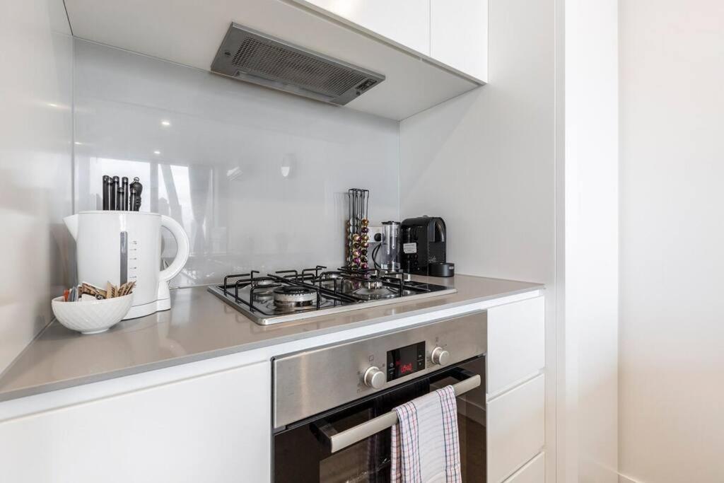 Modern 2 Beds With Amazing View Apartment