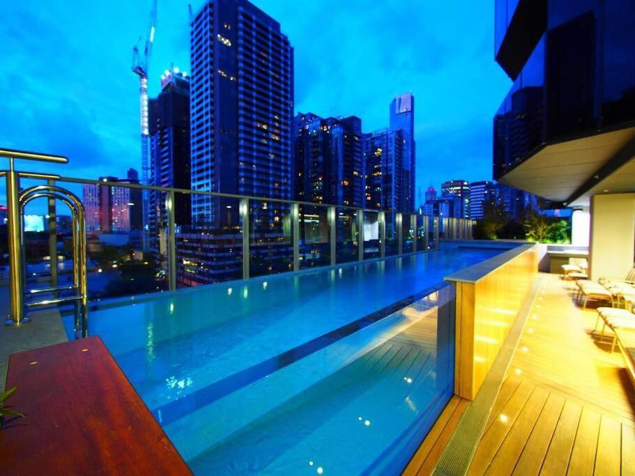 1 Bedroom Modern Near Crown And Cbd Apartment *