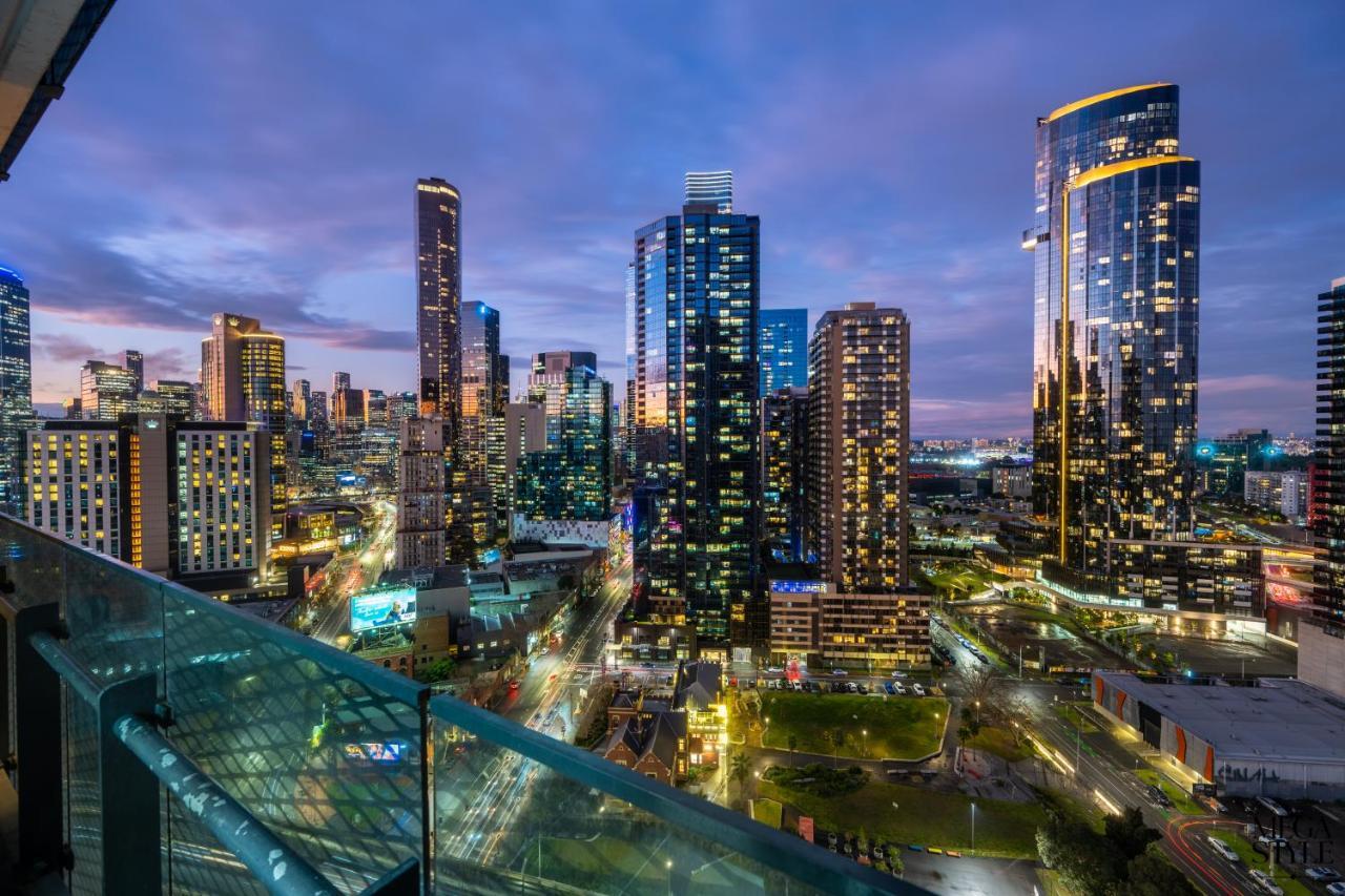 Mega Style Mainpoint * Melbourne