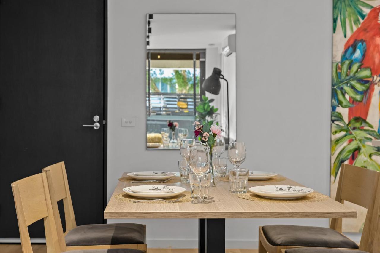 Windsor Apartments- 3bd Ground Floor * Melbourne