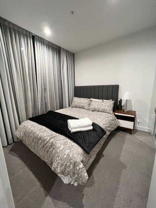 Apartment Luxurious In The Heart Of Melbourne