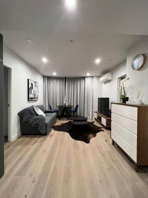 Apartment Luxurious In The Heart Of Melbourne