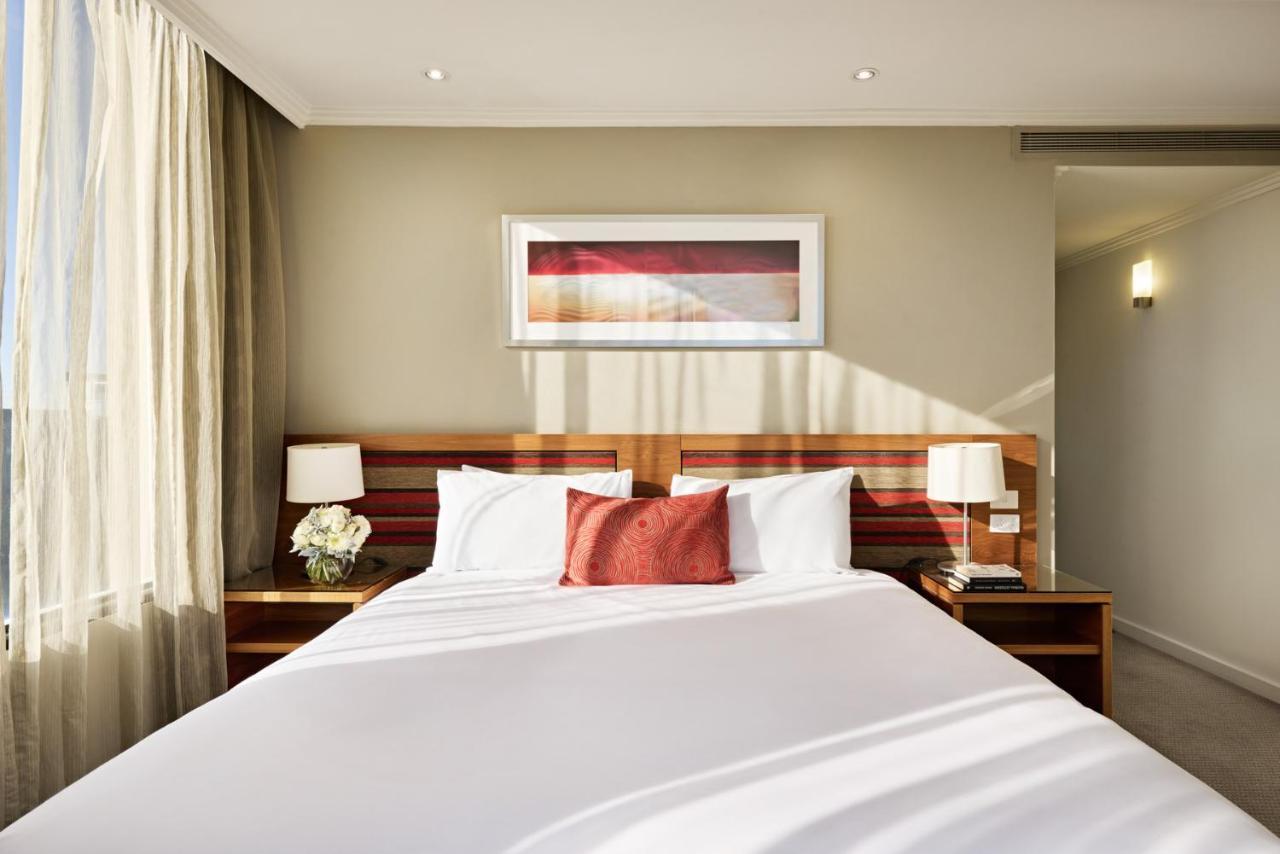 View 4* Melbourne