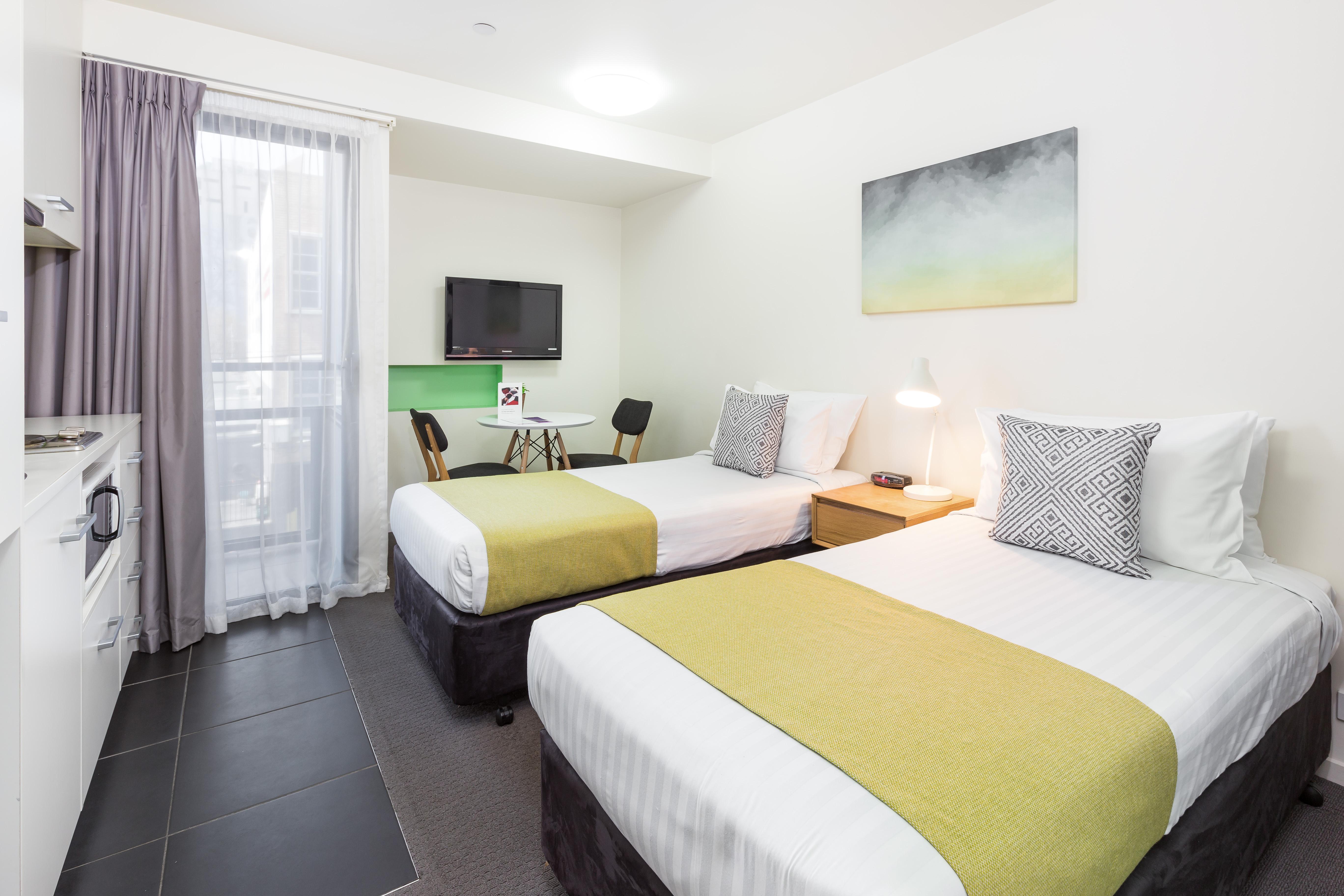 Edge North Aparthotel 4*