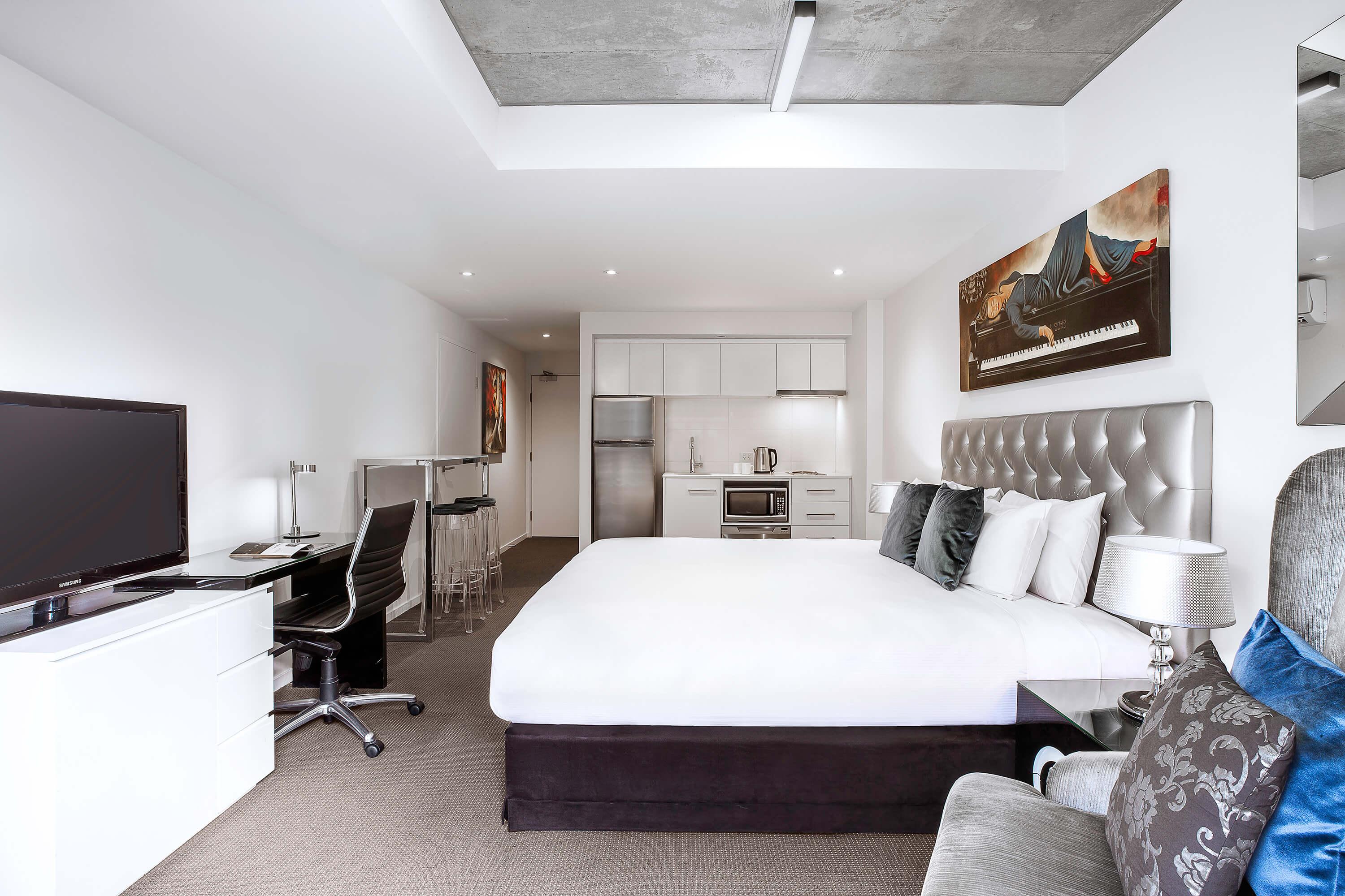 Mercure St Kilda Road Aparthotel
