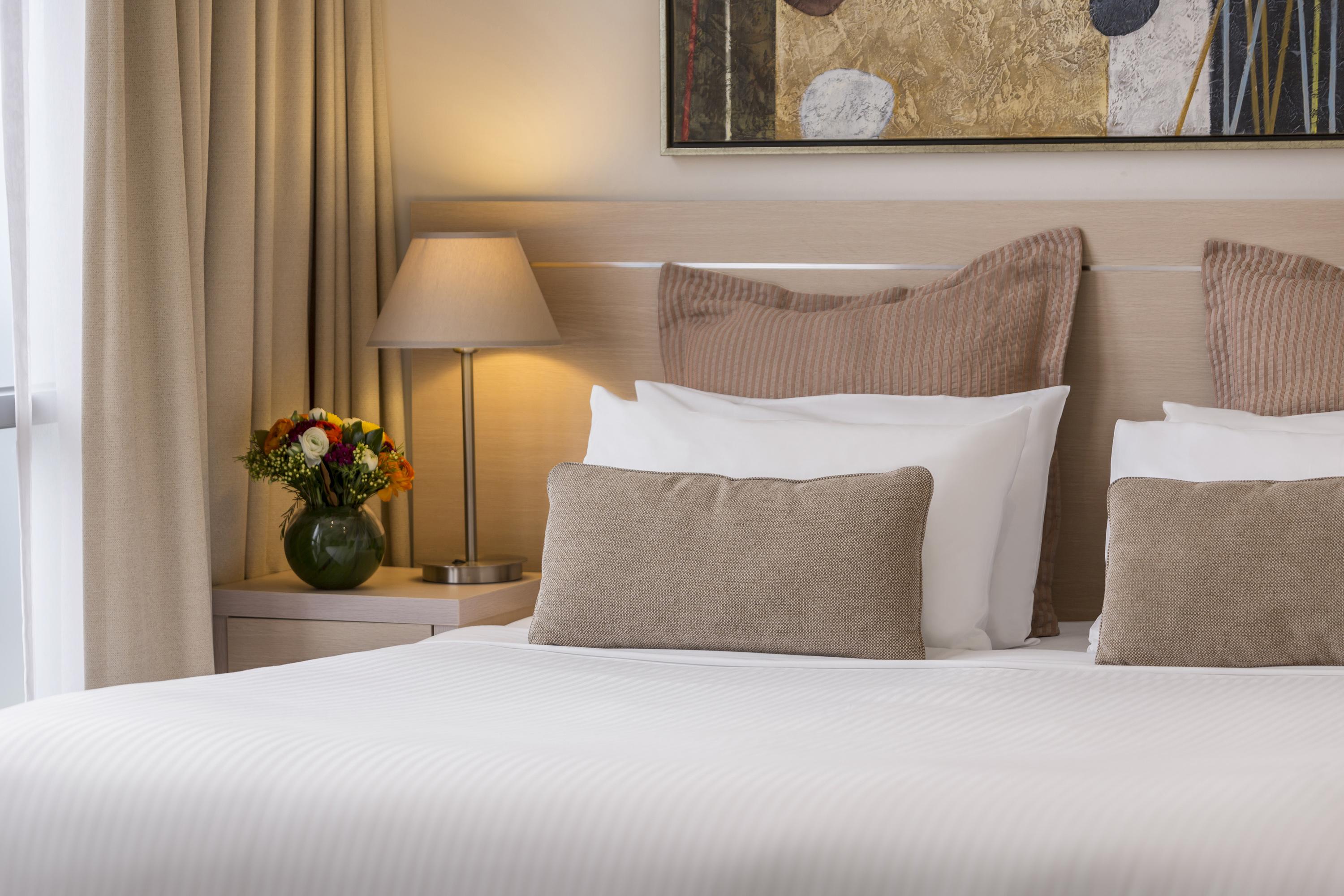 Oaks On Lonsdale Aparthotel Melbourne