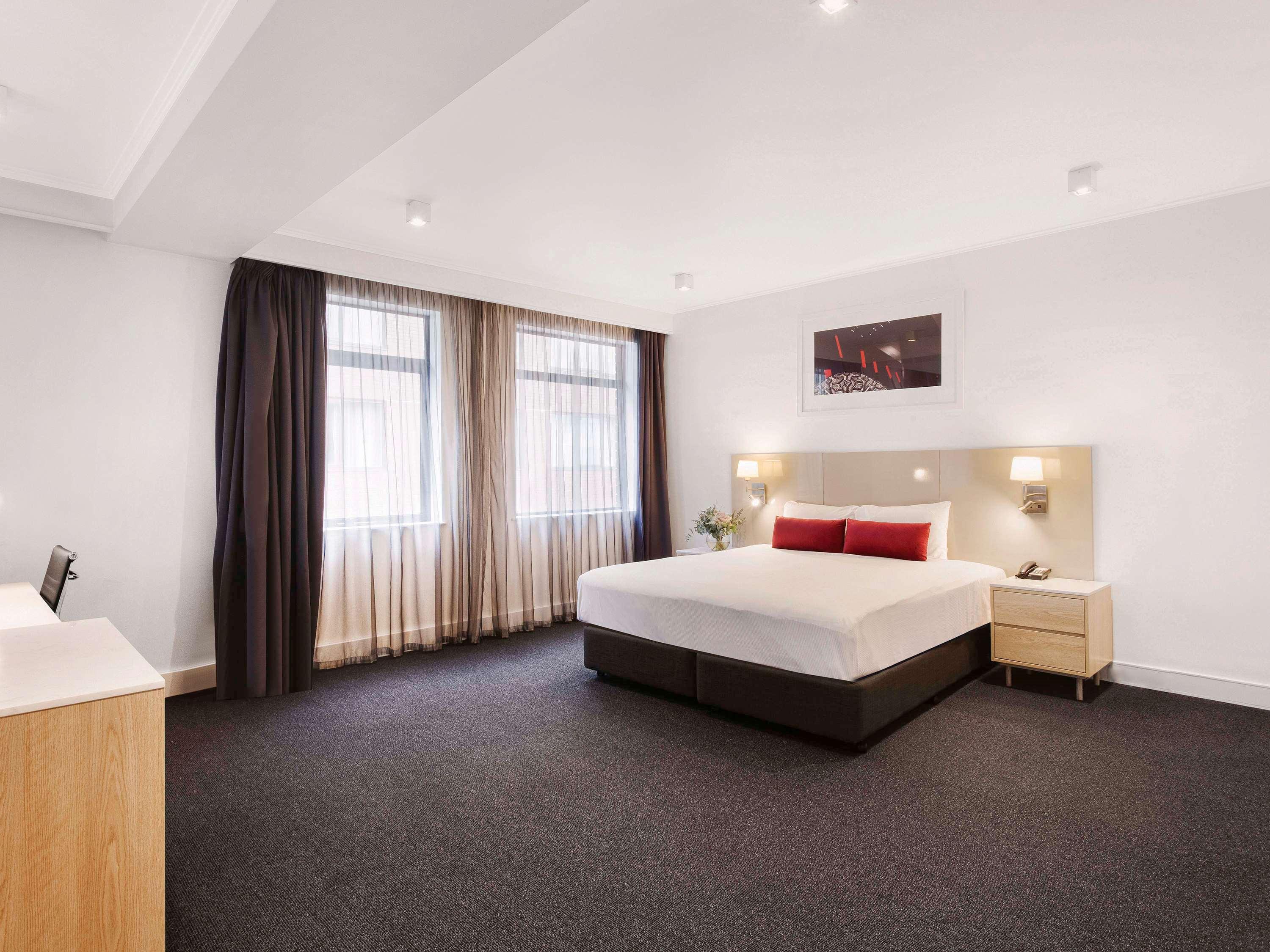 Mercure Park Hotel 4*