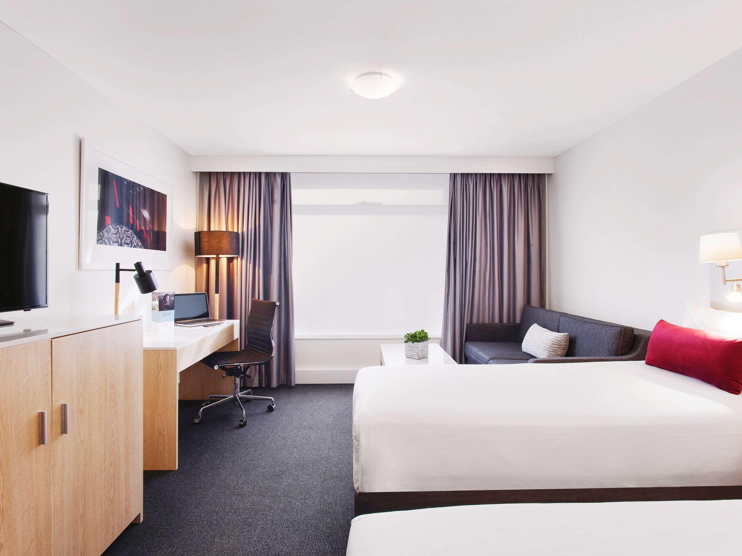 Mercure Park Hotel 4*
