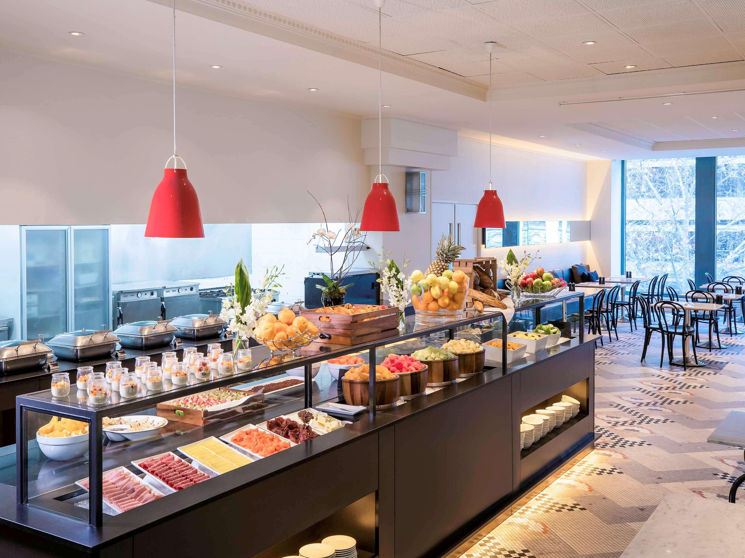 Novotel On Collins Hotel 4*