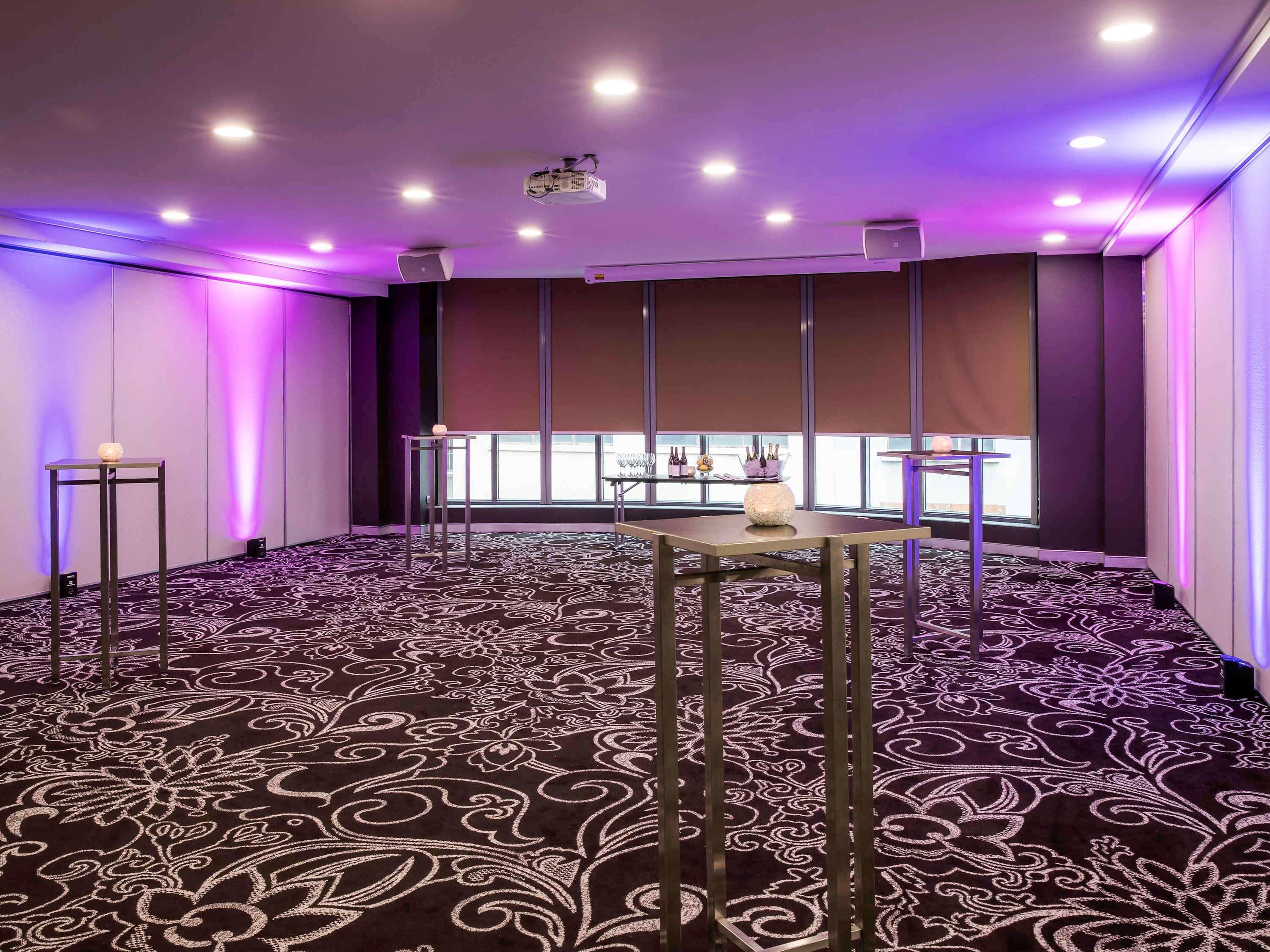Novotel On Collins Hotel