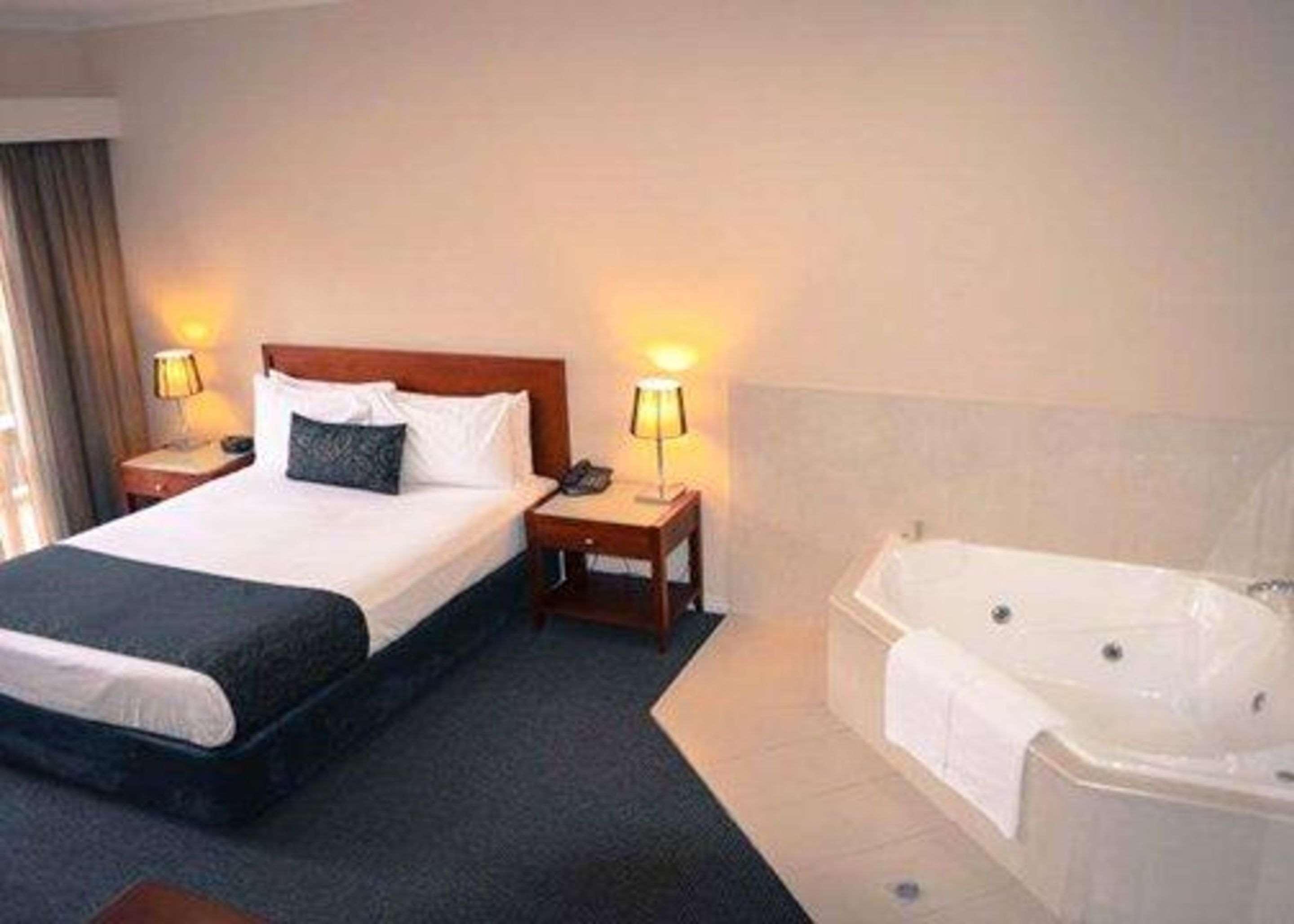 Quality Airport Hotel Melbourne
