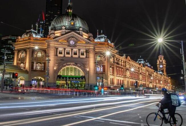 - Yarra River Boulevard - Private *