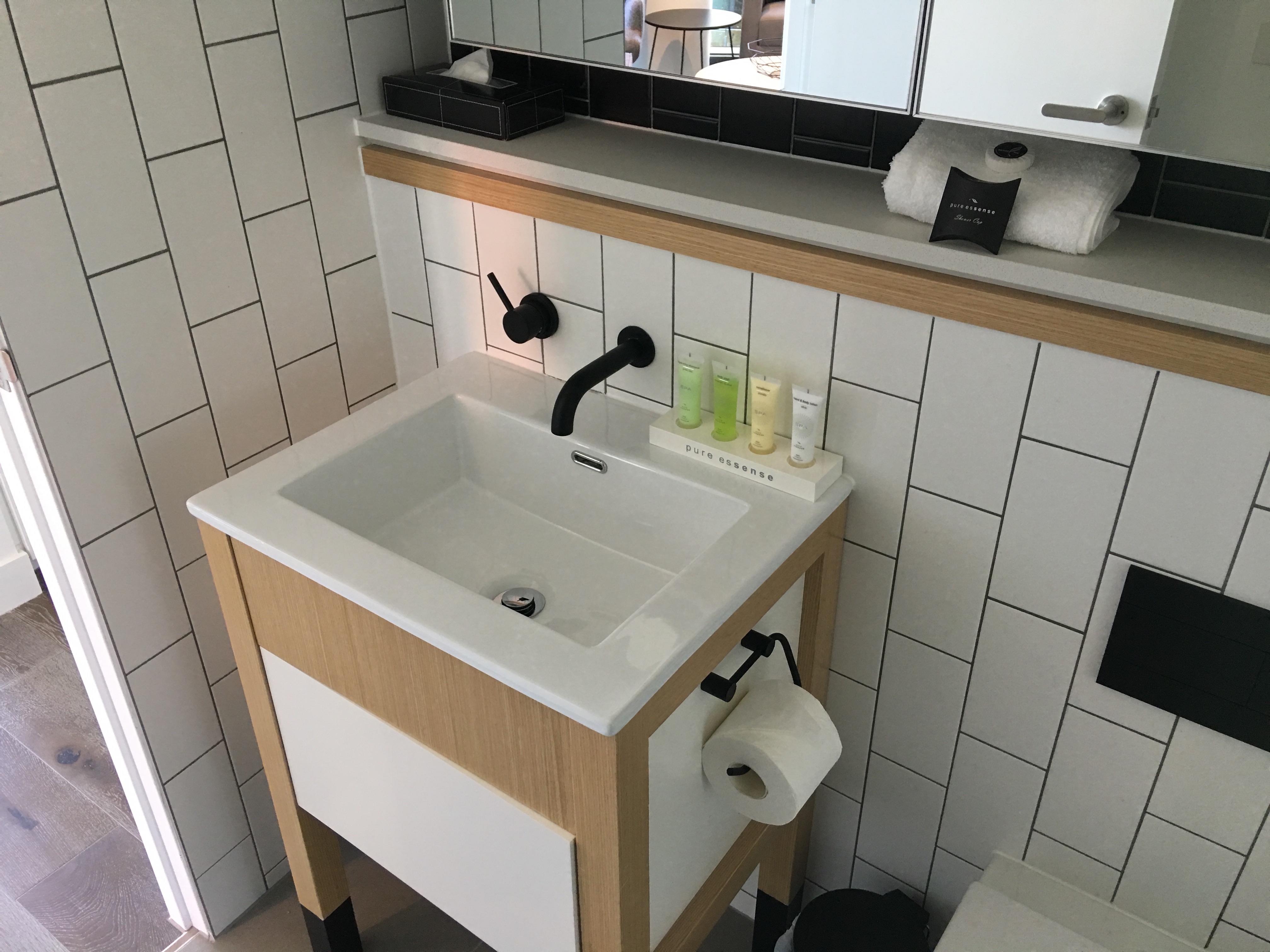 Apartment Domain - New Quay Docklands *