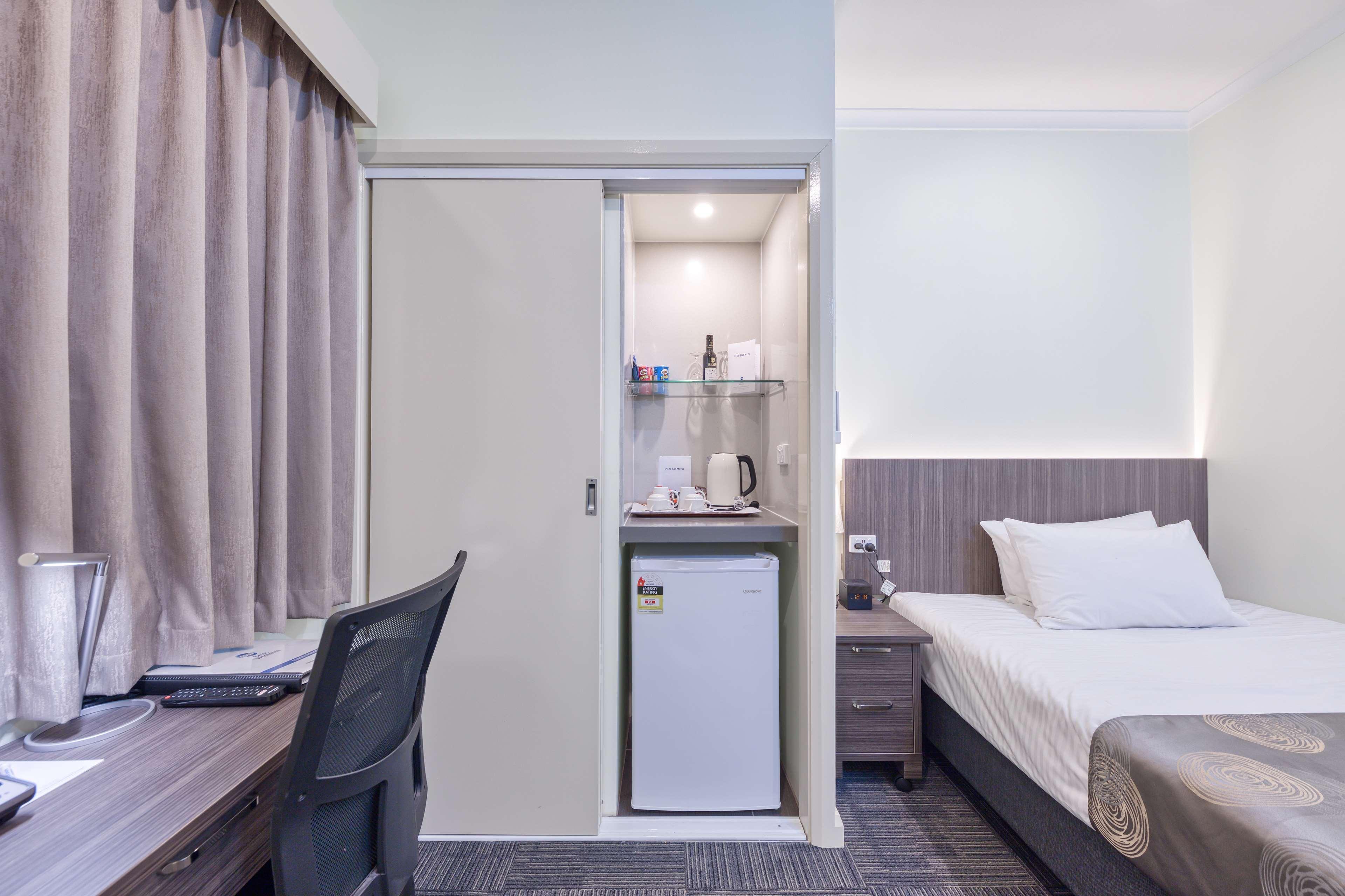 Motel Western Airport 4*