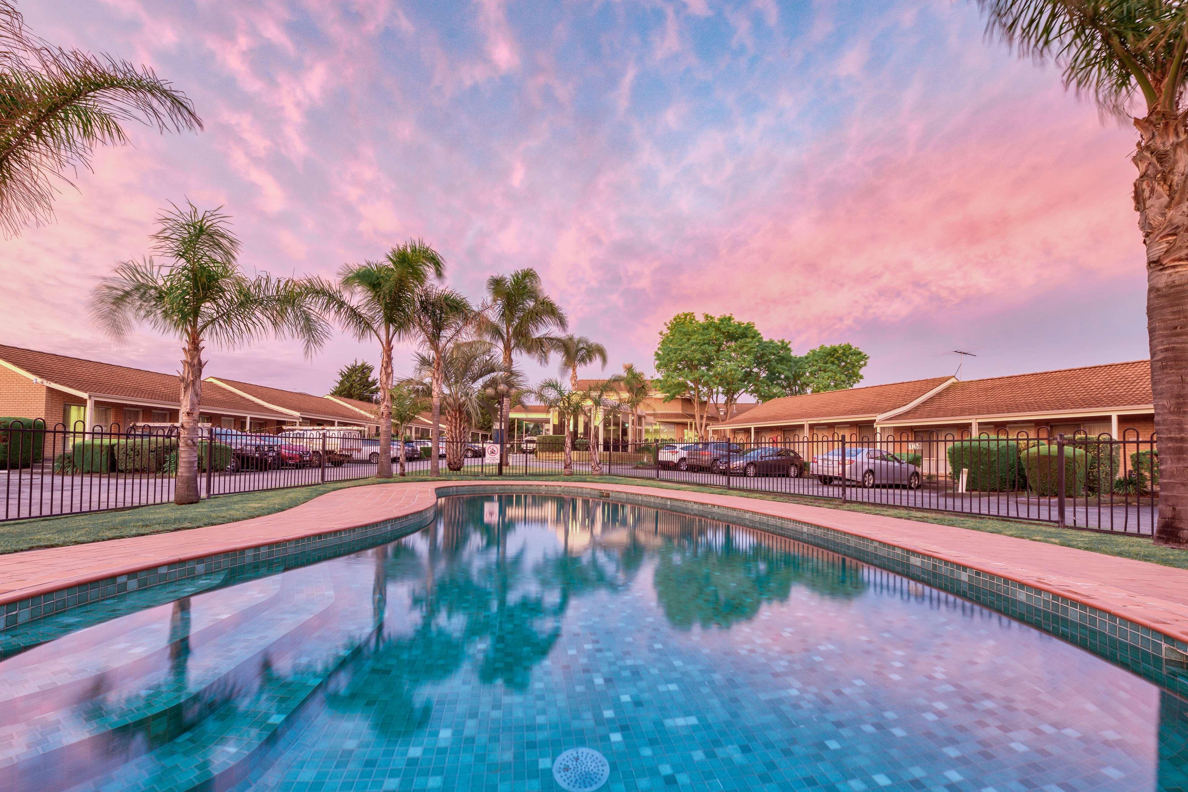 Motel Western Airport 4*