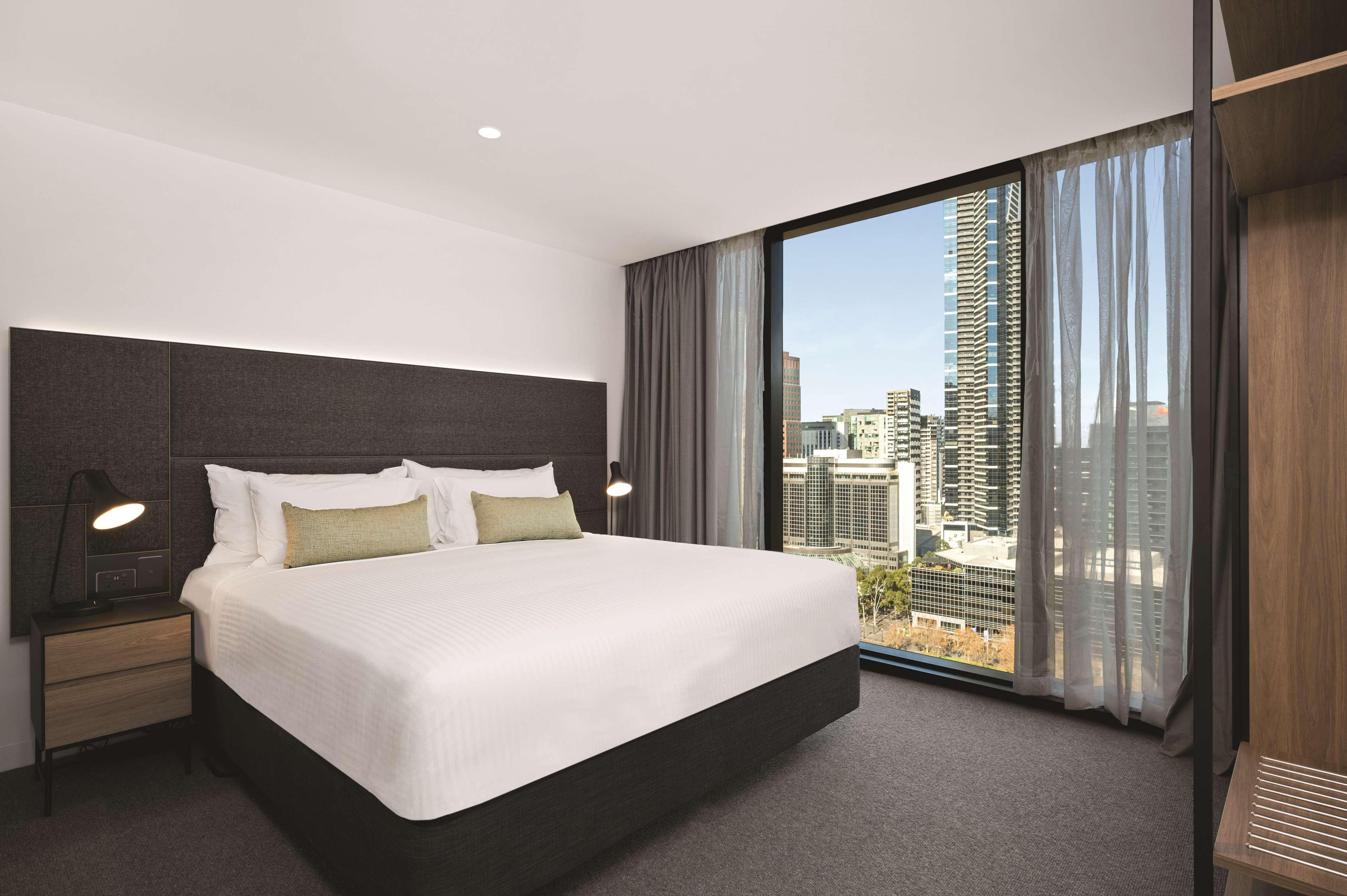 Vibe Hotel 4*
