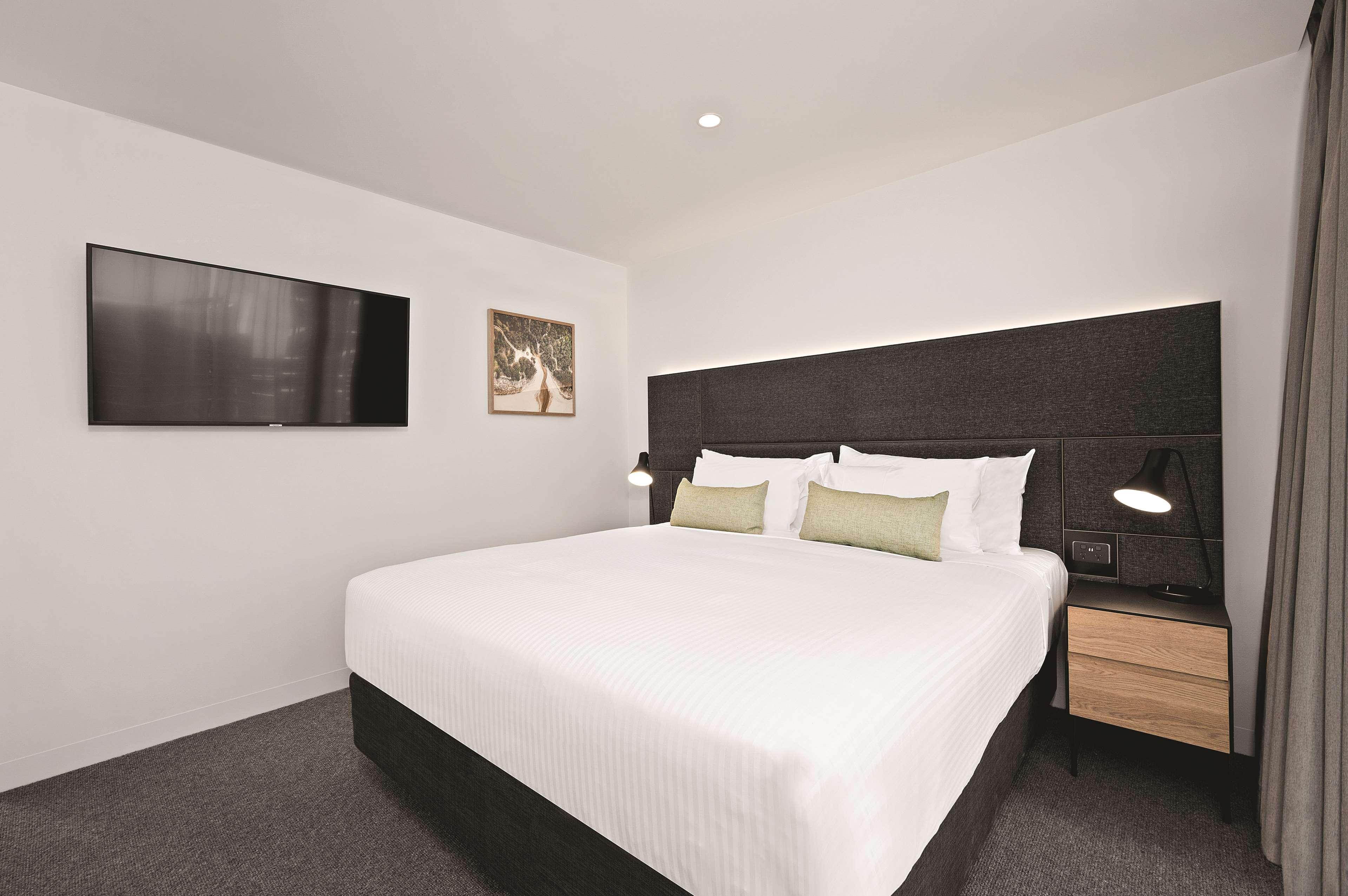 Vibe Hotel 4*
