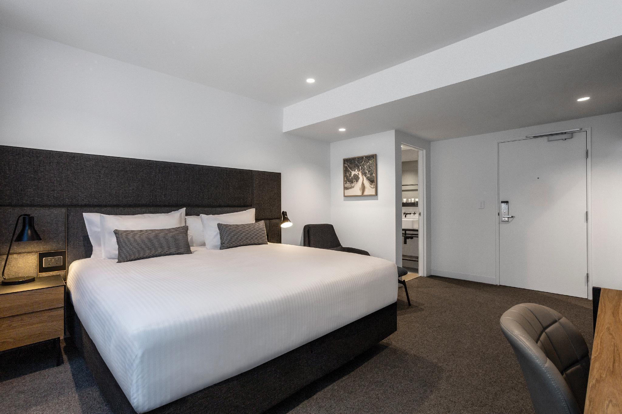 Vibe Hotel 4*