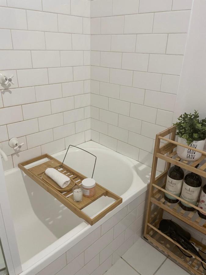 South 2 Bedroom Melbourne