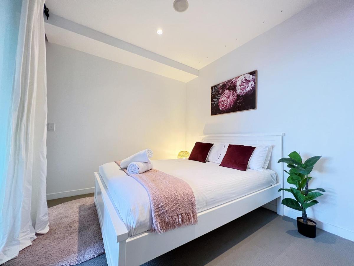 Cosy 2 Beds 2 Baths Apt With Car Park At Southern Cross Melbourne